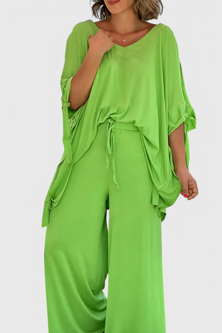 Cecilia | Two-Piece Set with Off-Shoulder Detail