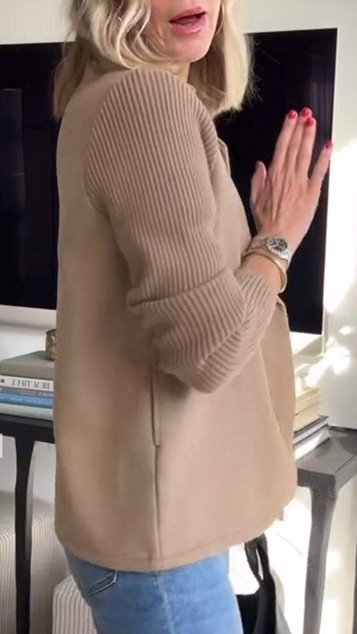 Amora | Elegant Blazer with Knit Sleeves