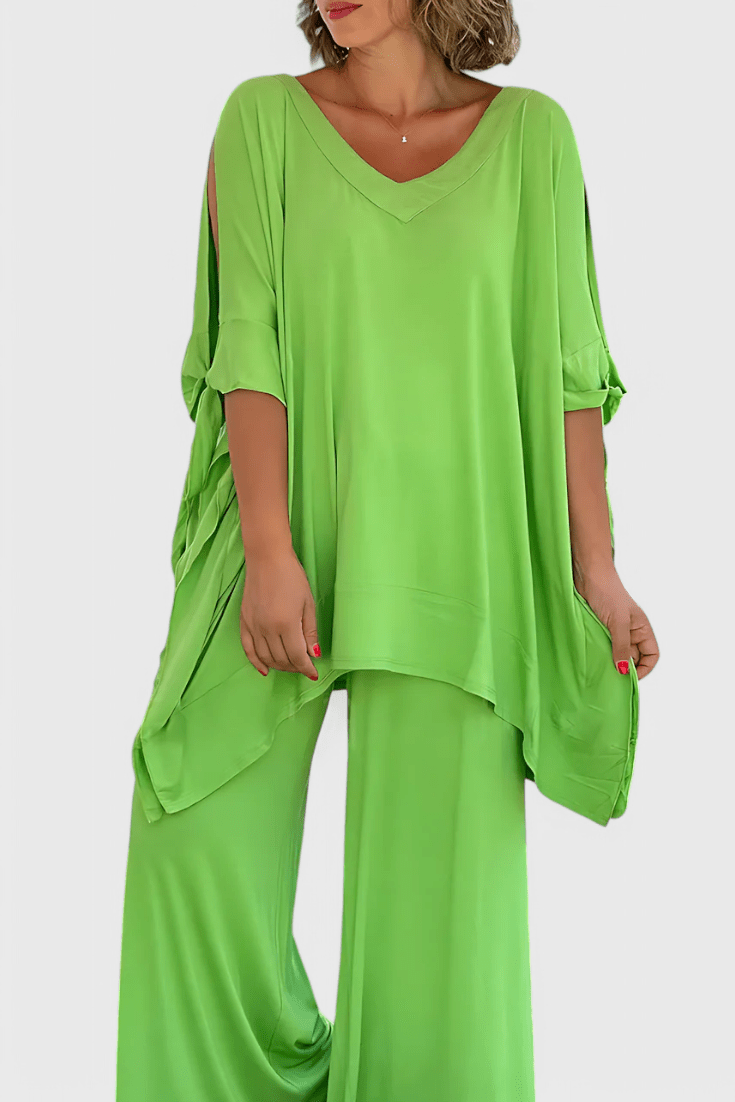 Cecilia | Two-Piece Set with Off-Shoulder Detail