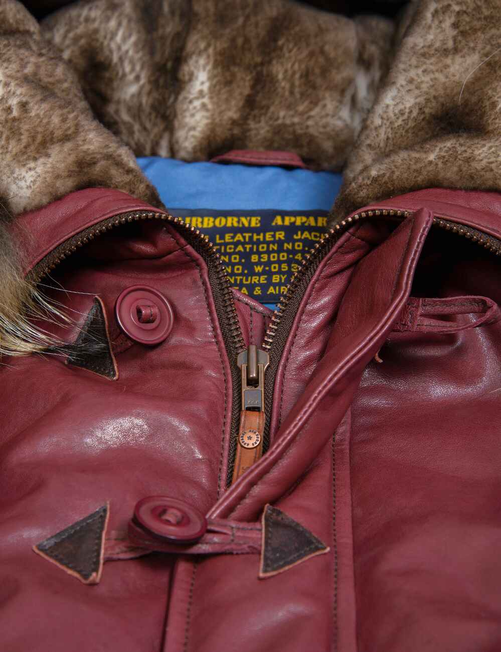Luca™ | Elegant Bordeaux Parka for Men with Fur Hood